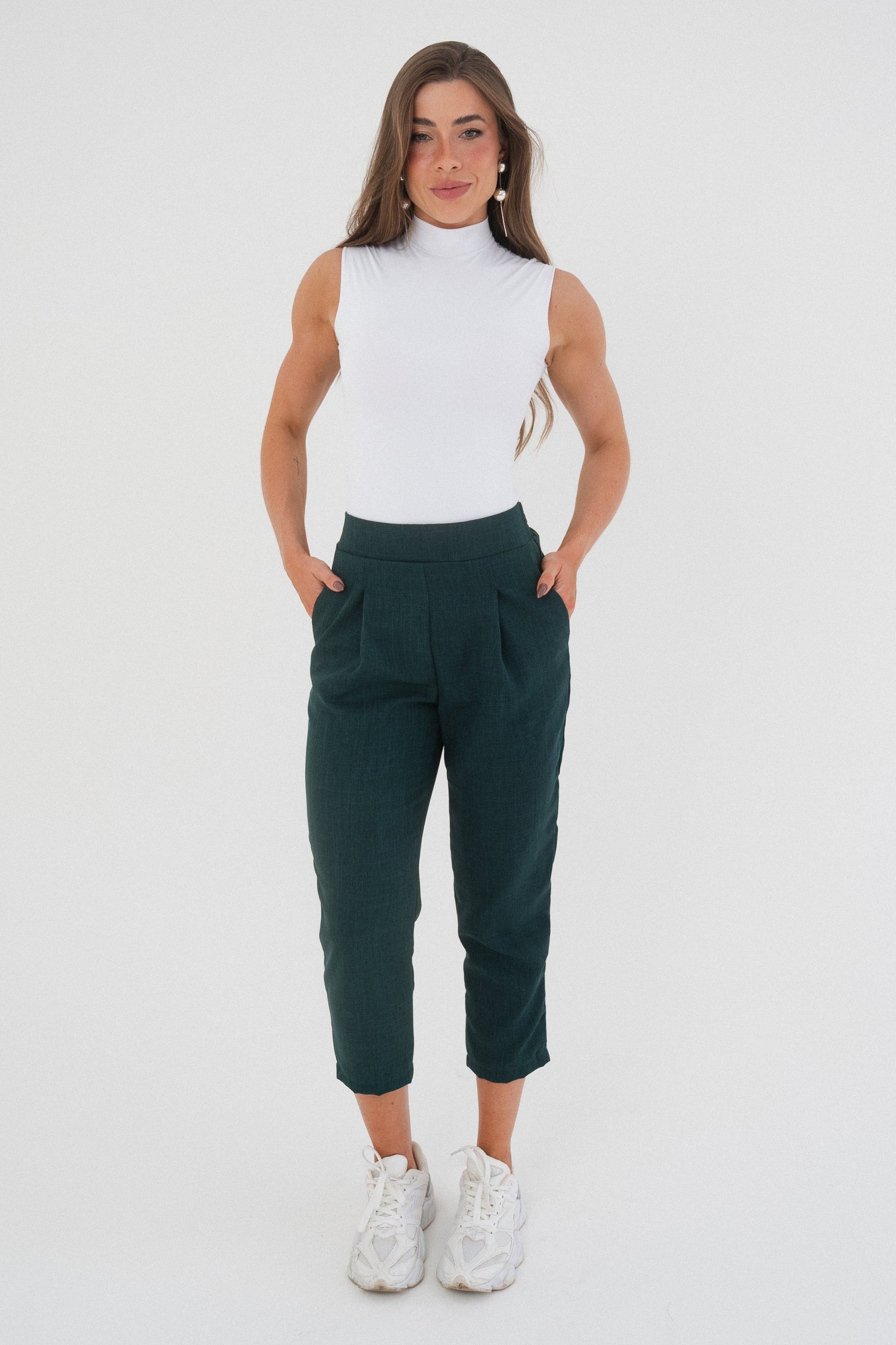Calça Carrot Capri