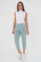 Calça Carrot Capri