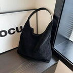 Bolsa Feminina de Ombro Tipo Saco em Suede Sintético Estilo Camurça Ayla
