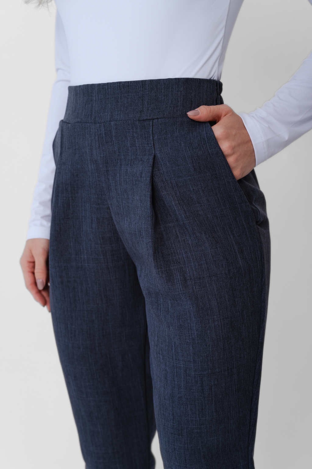 Calça Carrot Capri