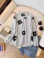 Camisa Listrada Com Flores