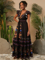 Vestido Colorido de Verão com Decote